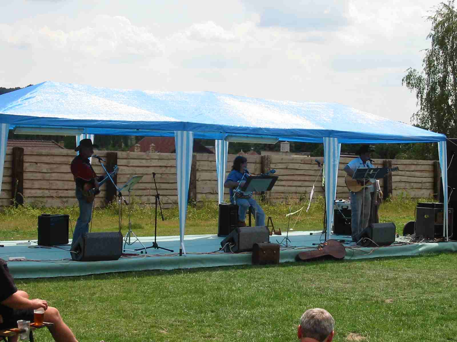 116-1634_IMG
